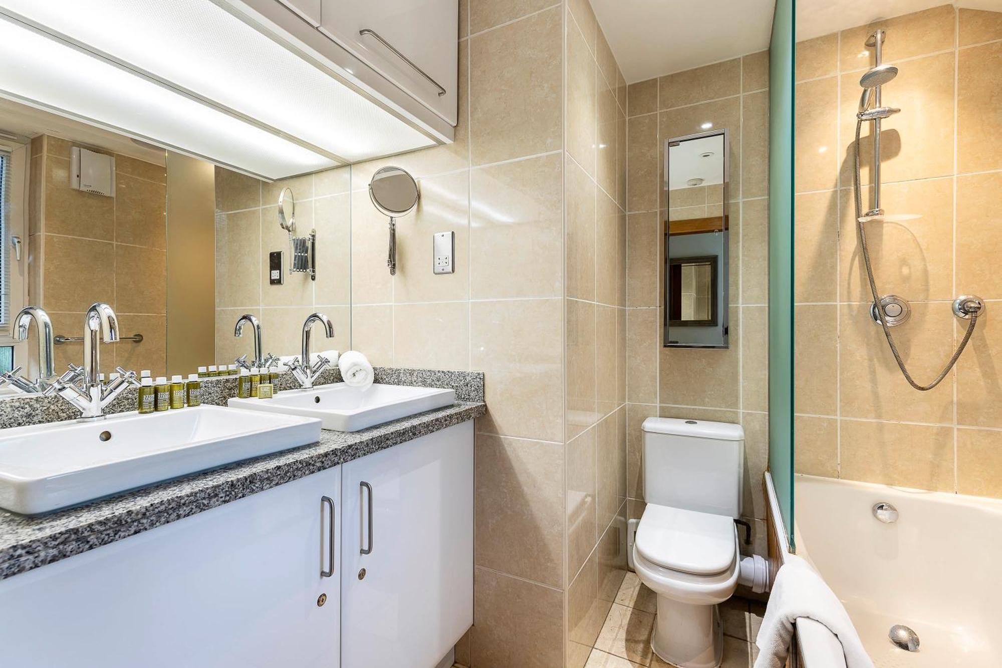 Tower Bridge 2Br Apartment For 6 With Terrace Londen Buitenkant foto