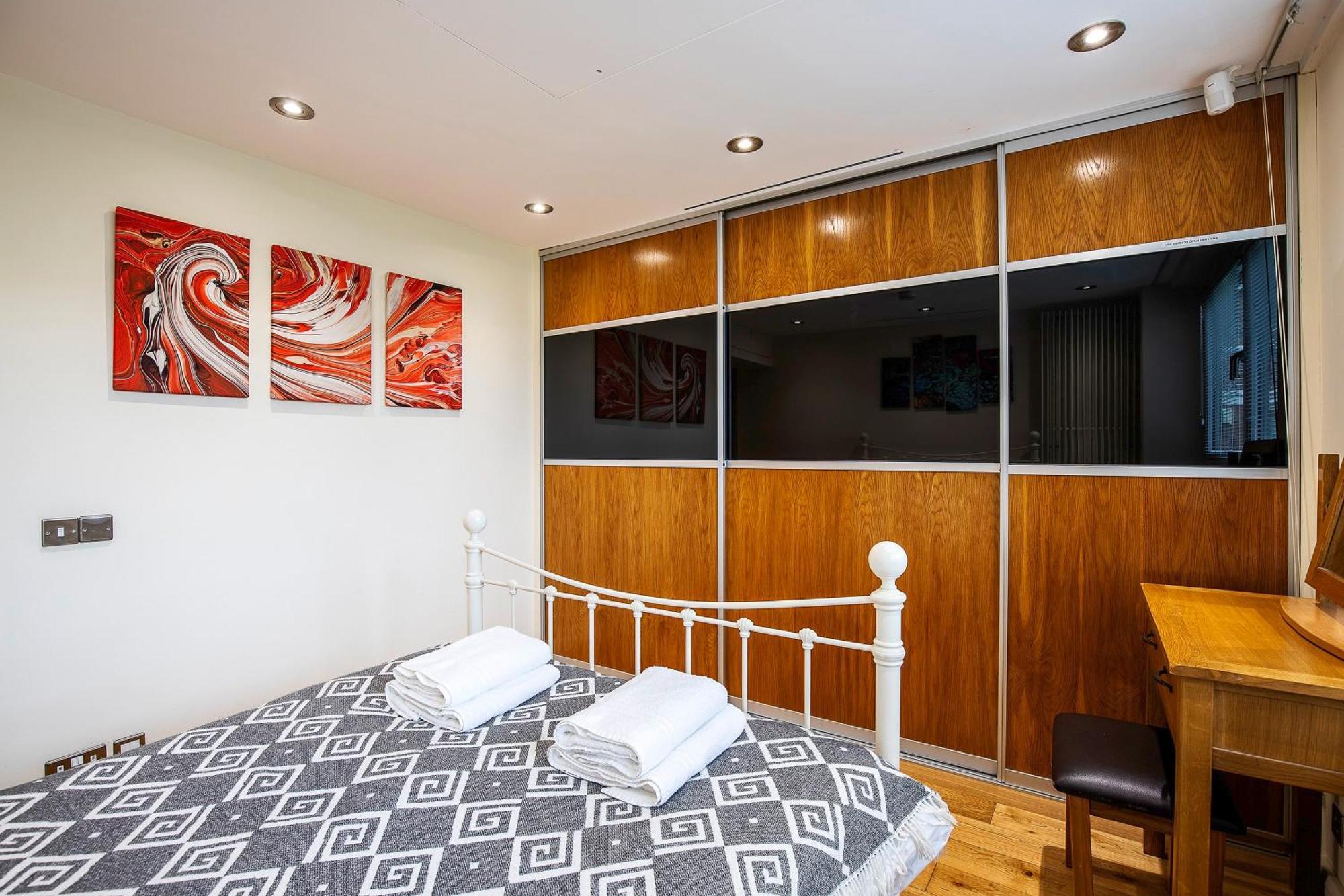 Tower Bridge 2Br Apartment For 6 With Terrace Londen Buitenkant foto